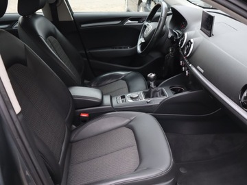 Audi A3 8V Hatchback 3d 2.0 TDI clean diesel 150KM 2016 Audi A3 2.0 TDI, Skóra, Navi, Xenon, Bi-Xenon, zdjęcie 8