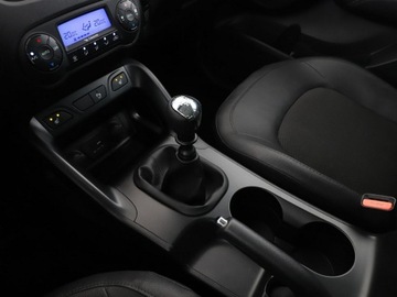 Hyundai ix35 SUV Facelifting 1.7 CRDi 115KM 2015 Hyundai ix35 1.7 CRDi Comfort Klimatronik Tempomat, zdjęcie 28