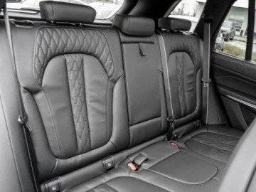 BMW X5 G05 SUV Facelifting 3.0 40d 352KM 2026 BMW X5 xDrive40d Individual Edition Suv 3.0 (352KM) 2026, zdjęcie 11