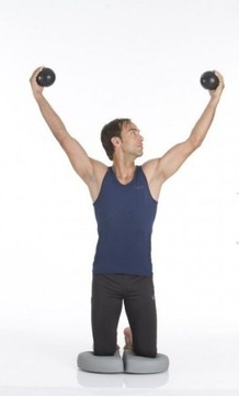 МАЛЕНЬКИЙ МЯЧ МЕДИЦИНСКОГО МЯЧА THERA-BAND 2,5 КГ