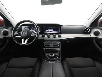 Mercedes Klasa E W213 Kombi 2.0 220d 194KM 2019 Mercedes E 220 FV23% Automat Navi Kamera cofania, zdjęcie 14