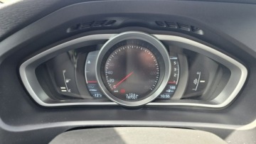 Volvo V40 II Hatchback 2.0 D3 150KM 2012 Volvo V40 zarejestrowane, zdjęcie 9