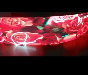 Спортивный ремешок, большой экран, светодиодный рекламный экран, для установки на открытом воздухе.