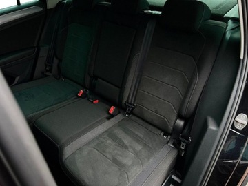 Volkswagen Tiguan II SUV Facelifting 1.5 TSI 150KM 2021 Volkswagen Tiguan 1.5 TSI EVO Life DSGAppPerlaSalon PolskaFaktura 23, zdjęcie 18