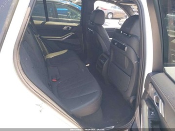 BMW X5 G05 2024 BMW X5 xDrive40i 2024 3.0l 3.0 Benzyna 375KM, zdjęcie 13