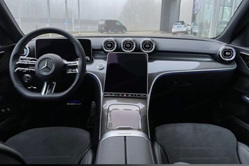 Mercedes Klasa C W206 Limuzyna Plug-in 2.0 300e 313KM 2023 Mercedes-Benz C Klasa 300e 4-Matic AMG Line Sedan 2.0 (313KM) 2023, zdjęcie 4