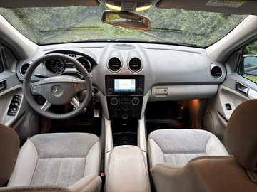 Mercedes Klasa M W164 Off-roader 3.0 V6 (280 CDI) 190KM 2006 Mercedes ML 320 3,0 V6 4Matic Offroad Sport, zdjęcie 7