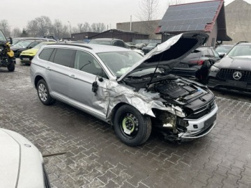 Volkswagen Passat B8 Variant Facelifting 2.0 TDI SCR 150KM 2020 Volkswagen Passat Variant Automat Podgrzewanie, zdjęcie 4