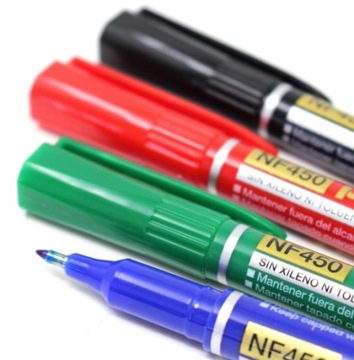 Marker Pentel NF450 niebieski foliopis do folii szkła plastiku CD