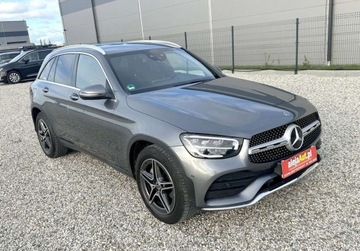 Mercedes GLC C253 2020 Mercedes-Benz GLC 4x4 GLC 2.0 BENZ 197 KM 2020r Warszawa 2.0 Benzyna, zdjęcie 1