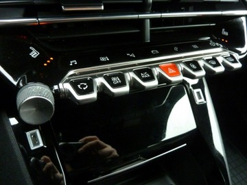 Peugeot 2008 II SUV 1.2 PureTech 130KM 2020 Peugeot 2008 GT-Line*1.2 Benzyna 131, zdjęcie 31