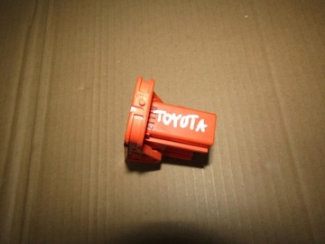 TOYOTA YARIS PRIUS ZAJIŠTĚNÍ POJISTKA AKUMULÁTORU BATERIE