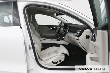 Volvo S60 II Sedan Facelifting 2.0 T4 DRIVE-E 190KM 2019 Volvo S60 PL Salon, Inscription T4 190KM Automat S, zdjęcie 13