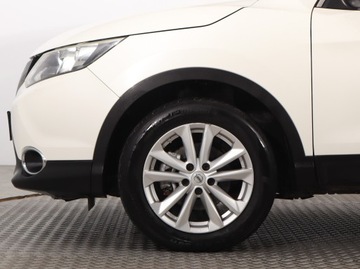 Nissan Qashqai II Crossover 1.6 dCi 130KM 2015 Nissan Qashqai 1.6 dCi, 4X4, Navi, Klima, zdjęcie 14