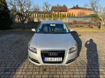 Audi A3 8P Hatchback 3d 1.2 TFSI 105KM 2010 Audi A3 Sportback Audi A3 8P 1.2 1.2 Benzyna 105KM Serwisowana, zdjęcie 3