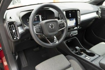 Volvo XC40 Crossover Facelifting 2.0 B4 197KM 2024 Volvo XC 40 B4 197KM FV23%, zdjęcie 8
