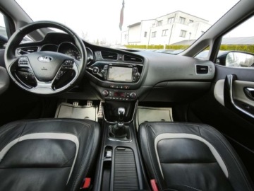 Kia Ceed I Hatchback 5d Facelifting 1.6 CRDi VGT 128KM 2012 Kia Ceed 1.6 CRDi 128 KM Xenon Panorama FULL OPCJA Skora GWARANCJA, zdjęcie 7