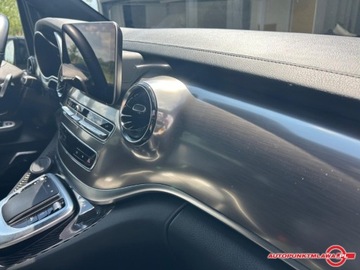 Mercedes Klasa V W447 2020 Mercedes-Benz Klasa V V300D Auto Punkt 2.0 Benzyna 239KM, zdjęcie 6
