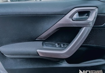 Peugeot 2008 I SUV 1.2 PureTech 110KM 2015 Peugeot 2008 Bezwypadkowe, FV23, KredytowanieLeasing, doinwestowana, gwara, zdjęcie 17