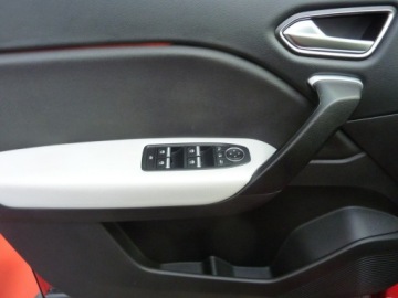 Renault Captur II Crossover 1.3 TCe 130KM 2020 Renault Captur X-MOD*1.3, zdjęcie 32