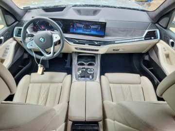 BMW X7 2025 BMW X7 Xdrive40i 2025 3.0 Benzyna 375KM, zdjęcie 8