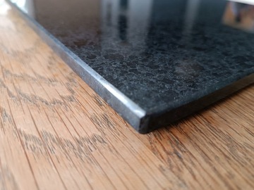 Гранитная разделочная доска Black Basalt 20x30см