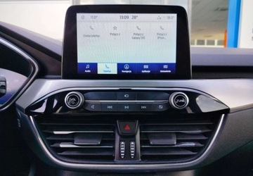 Ford Kuga III SUV Plug-In 2.5 Hybrid 190KM 2023 Ford Kuga Ford Kuga 2.5 FHEV AWD Titanium eCVT 2.5 Hybryda 190KM, zdjęcie 15