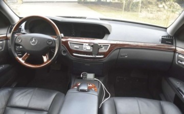 Mercedes Klasa S W221 Limuzyna 5.5 V8 (500) 388KM 2007 Mercedes-Benz Klasa S Mercedes-Benz Klasa S 500 L 4-Matic 5.5 BenzynaLPG, zdjęcie 6