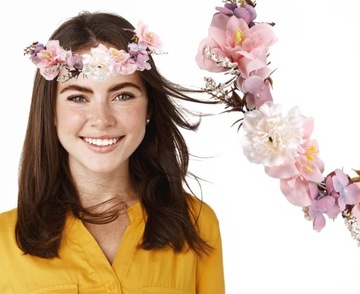 WIANEK NA GŁOWĘ OPASKA OZDOBA ŚLUB KOMUNIA KWIATY