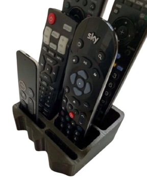 Uchwyt na piloty do TV Organizer Stojak Kolor Czarny
