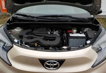 Toyota Aygo X 1.1 VVT-i 72KM 2023 Toyota Aygo X Okazja Benzyna 72KM, zdjęcie 4