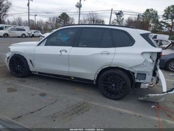 BMW X5 G05 2025 BMW X5 M60i 2025 4.4l 4.4 Benzyna 523KM, zdjęcie 2