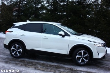 Nissan Qashqai III Crossover 1.3 DIG-T MHEV 140KM 2022 Nissan Qashqai Nissan Qashqai 1.3 DIG-T N-Connecta EU6d 1.3 Benzyna 140KM, zdjęcie 4