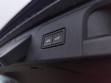 Volkswagen Passat B8 Variant Facelifting 2.0 TDI SCR 200KM 2022 Volkswagen Passat Elegance 2.0 TDI/200KM, Salon Po, zdjęcie 31