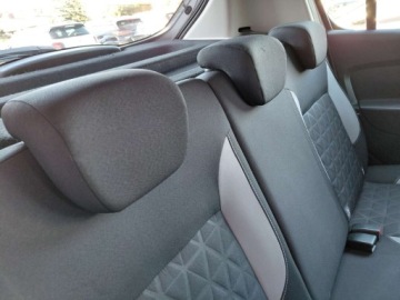 Dacia Sandero II Hatchback 5d 1.5 dCi 90KM 2014 Dacia Sandero Nawigacja Klimatyzacja Elektryka PDC 1.5 Diesel 90KM, zdjęcie 14