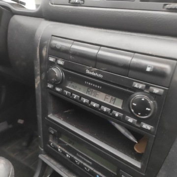 RADIO ORYGINALNE SKODA OCTAVIA I FL SYMPHONY Z KODEM