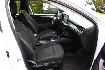 Ford Focus IV Kombi Facelifting 1.0 EcoBoost 125KM 2023 Ford Focus Ford Focus 1.0 EcoBoost Titanium Benzyna 125KM, zdjęcie 38