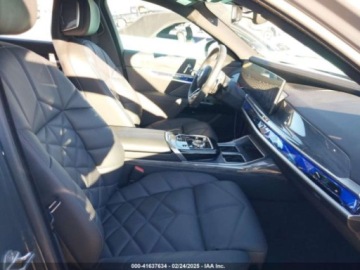 BMW Seria 7 G70 2024 BMW Seria 7 740i 2024 3.0l 3.0 Benzyna 375KM, zdjęcie 9