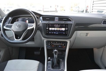 Volkswagen Tiguan II SUV Facelifting 1.5 TSI 150KM 2022 Volkswagen Tiguan SalonPL 1.5TSI 150KM Elegance DSG7IQ Led MatrixACCGwaran, zdjęcie 9
