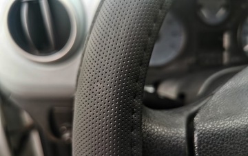 VW Golf 4 5 6 Passat B5 B6 B7 Polo Up pokrowiec na kierownice perforowany