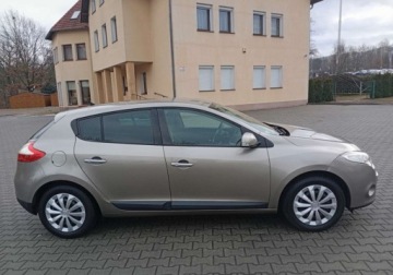 Renault Megane III Hatchback 1.6 16v 110KM 2008 Renault Megane Zarejestrowany - ubezpieczony - benzyna 1.6 Benzyna 110KM, zdjęcie 6