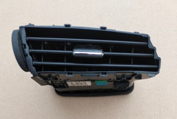 NISSAN QASHQAI II J11 KRATKA NAWIEWU ŚRODKOWA LEWA