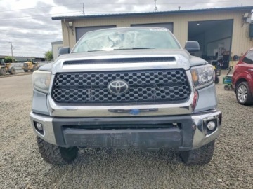 Toyota Tundra II 2020 Toyota Tundra Sr5 2020 5.7 Benzyna 381KM, zdjęcie 5