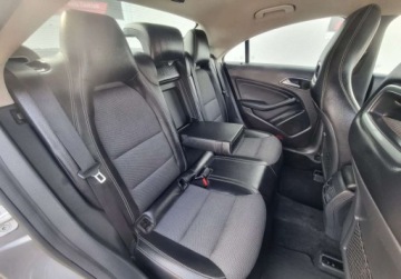 Mercedes CLA C117 Coupe 1.8 200 CDI 136KM 2014 Mercedes-Benz CLA SLICZNY 1.8 CDi Bogata Wersja ORYGINAL Zadbany SERWIS 20, zdjęcie 8