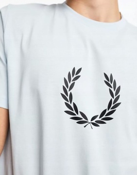 FRED PERRY T-SHIRT Z NADRUKIEM KRÓTKI RĘKAW L