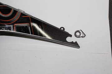 Центральный обтекатель левый CBR600RR HONDA 64550MFJN90ZA 64550-MFJN-90ZA