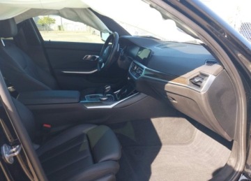 BMW Seria 3 G20-G21 Limuzyna 2.0 330i 258KM 2020 BMW Seria 3 2020r., 330i, 2L, od ubezpieczalni 2.0 Benzyna 259KM, zdjęcie 5