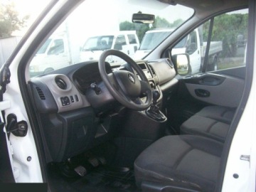 Renault Trafic III Furgon 1.6 dCi 95KM 2018 Renault Trafic 1.6d 95KM 2018r 9 osobowy, zdjęcie 5