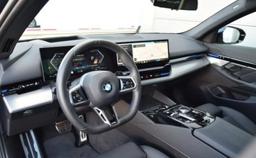 BMW Seria 5 G90-91 2023 BMW Seria 5 BMW 520d SedanPakiet sportowy MKamery 360Dostepne w BMW TEAM, zdjęcie 9