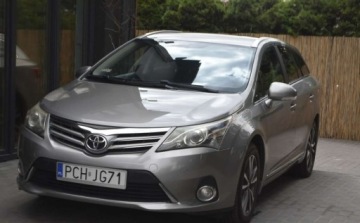 Toyota Avensis III Wagon Facelifting 2.2 D-4D 150KM 2013 Toyota Avensis Toyota Avensis 2.2 D-4D Prestige Premium 2.2 Diesel 150KM